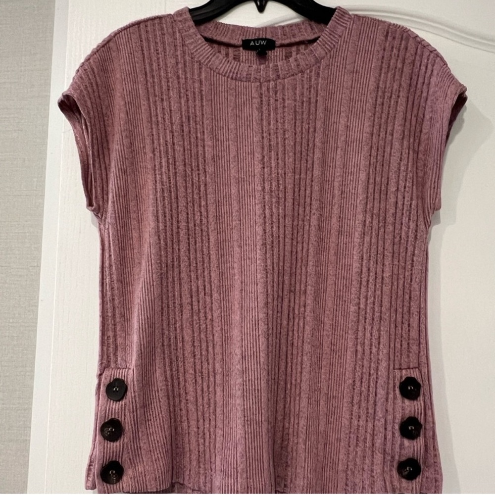 Women's Pink Ribbed Top